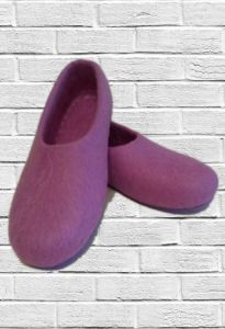 Войлочные тапочки фиолетовые
